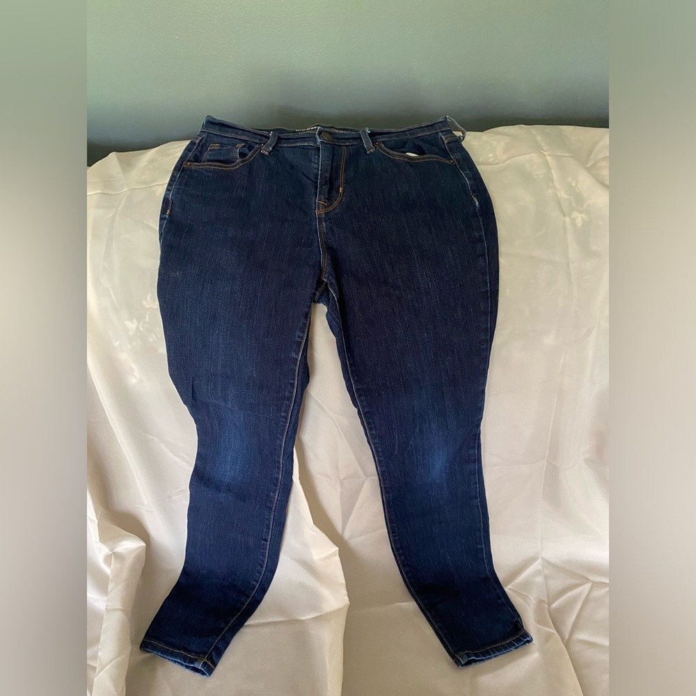 EUC Old Navy curvy mid rise jeans